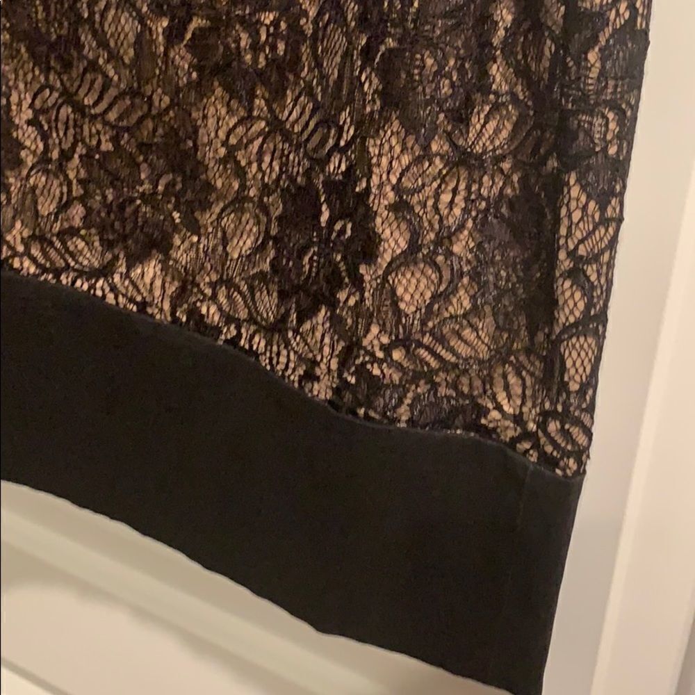 Cache lace dress - Picture 9 of 11